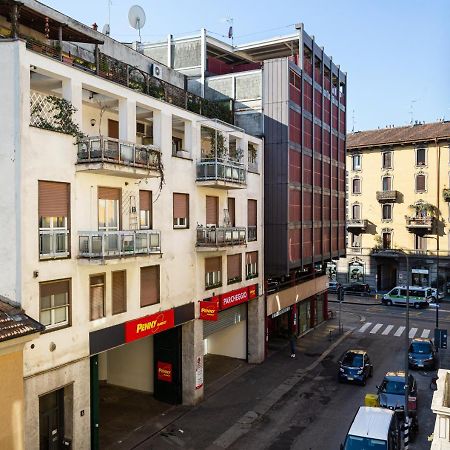 A Yellow Touch - Modern Studio In Isola Milano Exteriör bild