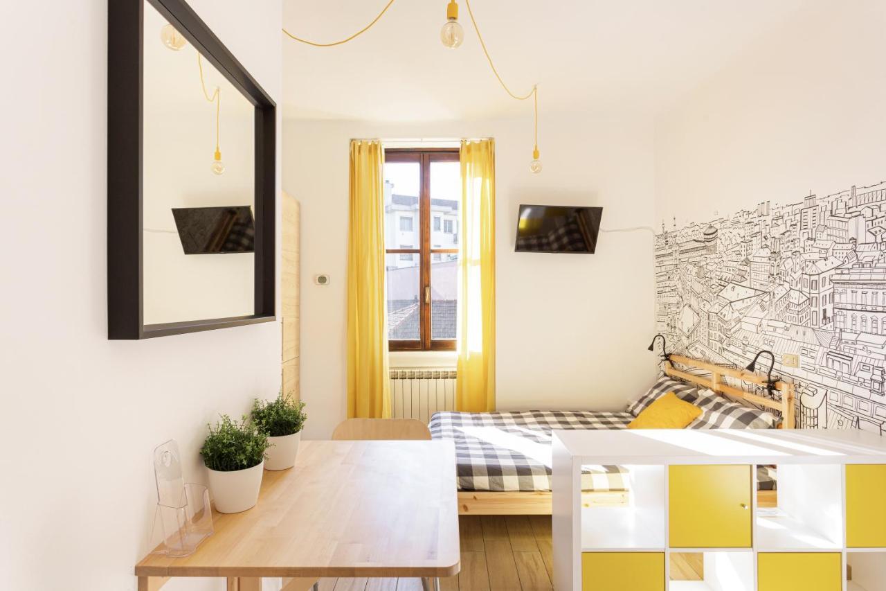 A Yellow Touch - Modern Studio In Isola Milano Exteriör bild